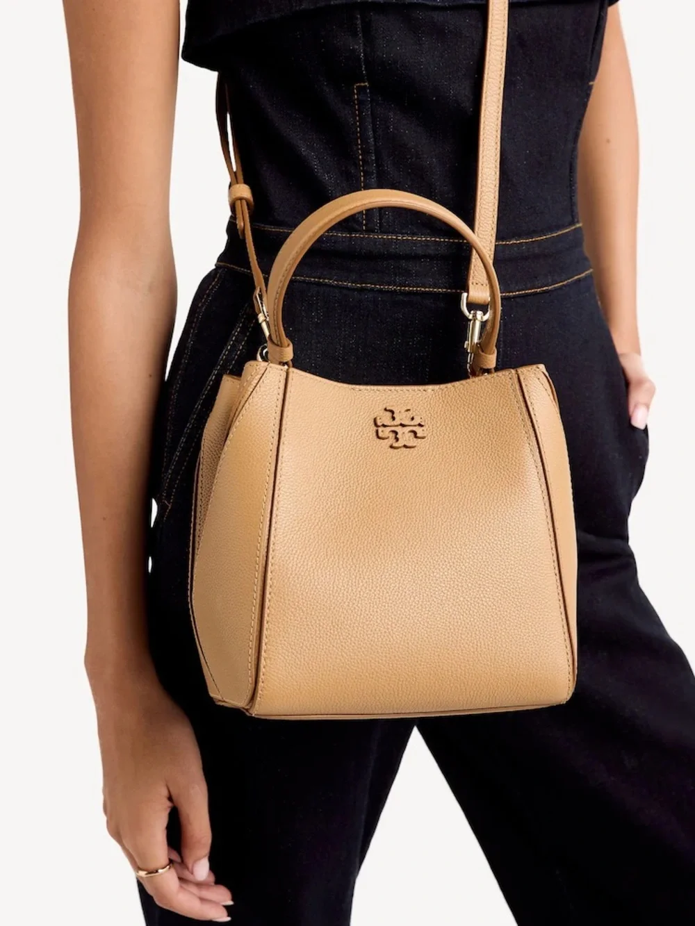Tory Burch tiramisu McGraw pebbled leather bucket bag crossbody purse